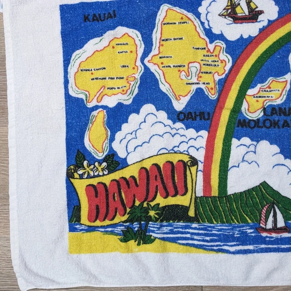VTG Hawaii Beach Towel Tropical Island Souvenir Destination Rainbow Graphic Map